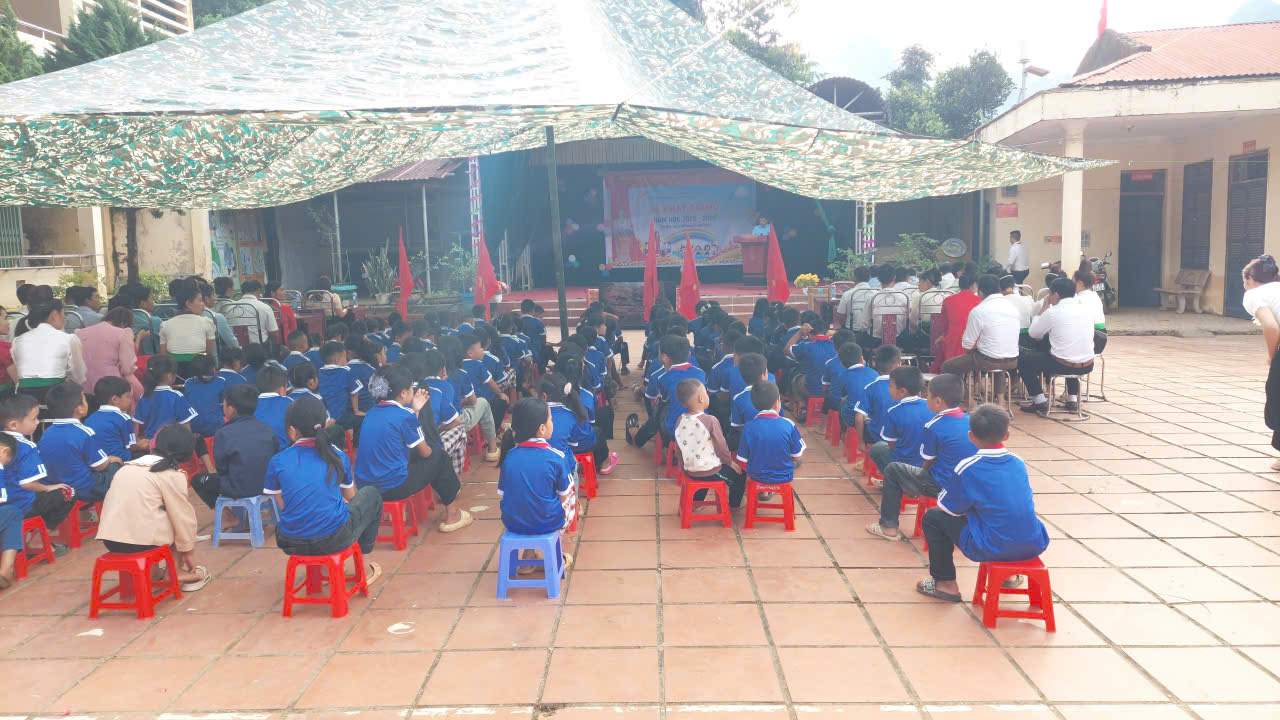 Khai giảng năm học mới